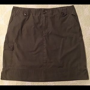 Eddie Bauer khaki cargo skirt size 10
